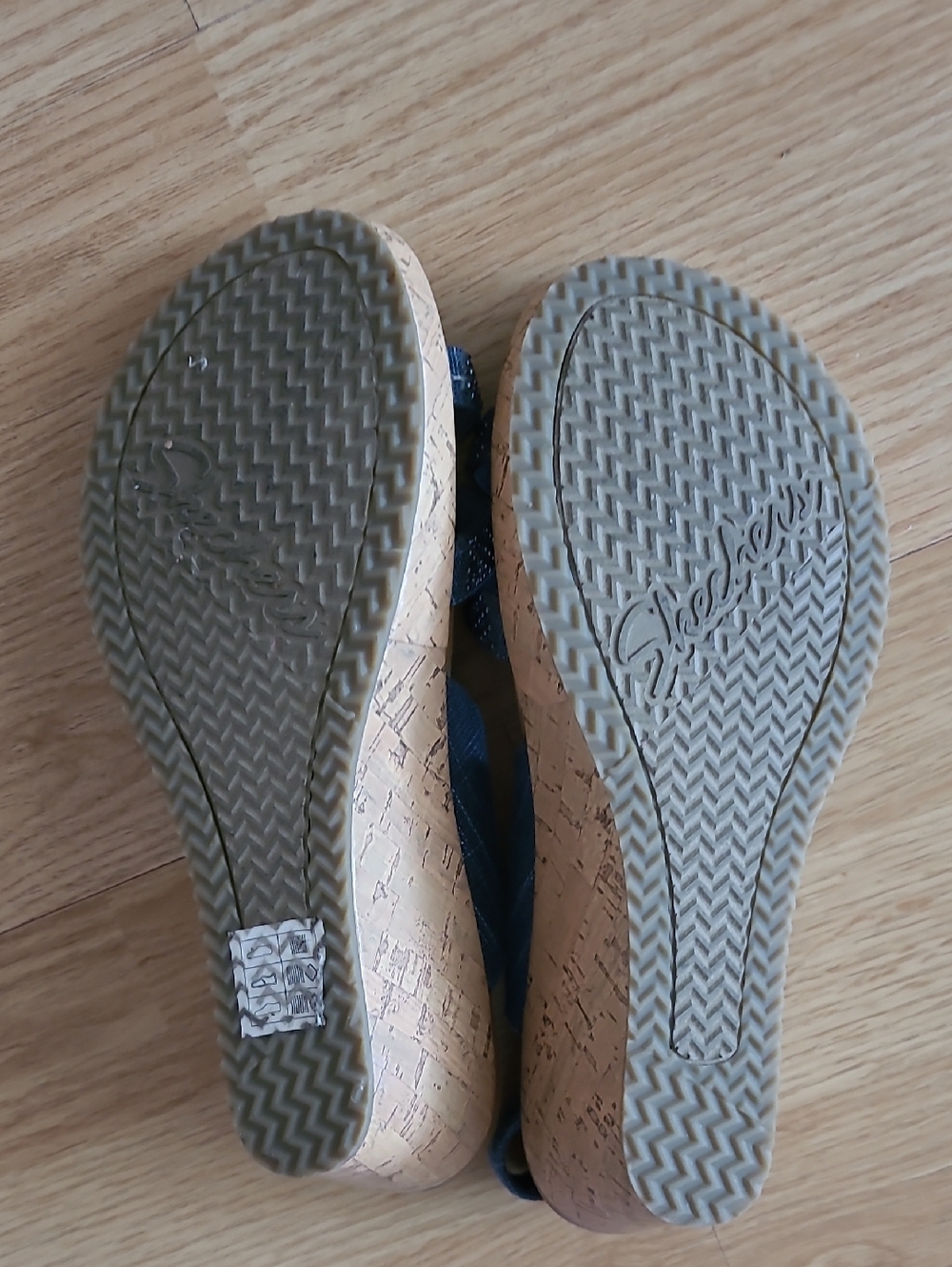 Skechers Luxe Foam Sandals Beverlee- Fancy Sips - Picture 5 of 7